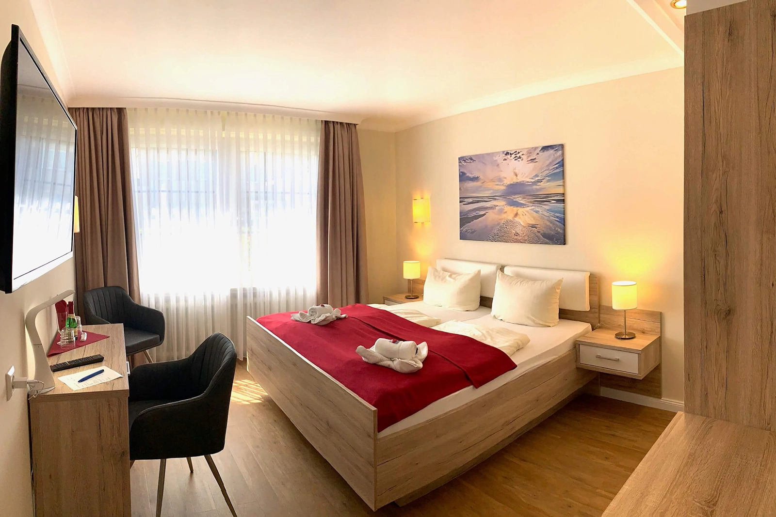 Doppelzimmer-Urlaub-Wellnesshotel-Doese-Duhnen-Nordsee-Hotel-Kleine-Perle
